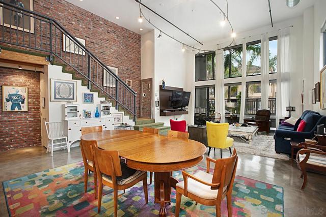 4055 3rd Avenue, San Diego CA: https://media.crmls.org/mediaz/624a827d-7c8c-4dfa-a005-c4a588dd9705.jpg