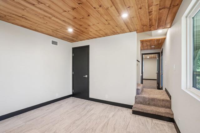 54091 Northridge, Idyllwild CA: https://media.crmls.org/mediaz/624af0de-11aa-4d45-a212-18262ecdf345.jpg