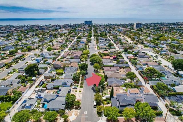 1354 Chalcedony St, San Diego CA: https://media.crmls.org/mediaz/624afbdc-ca1e-4eea-9753-b4cb779181ed.jpg