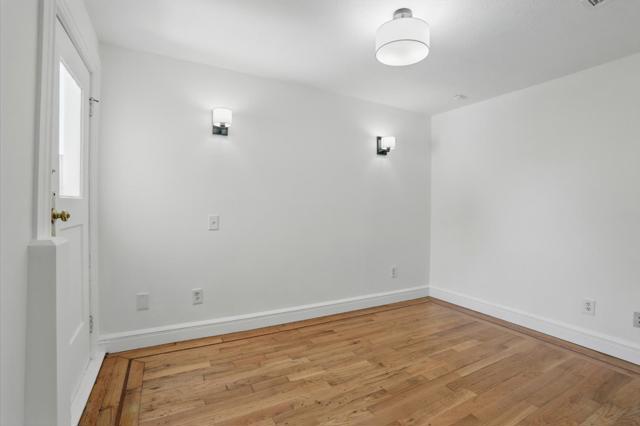 32 Cross Street, San Francisco CA: https://media.crmls.org/mediaz/624b6627-8acf-49b5-aa65-f4a18694369e.jpg