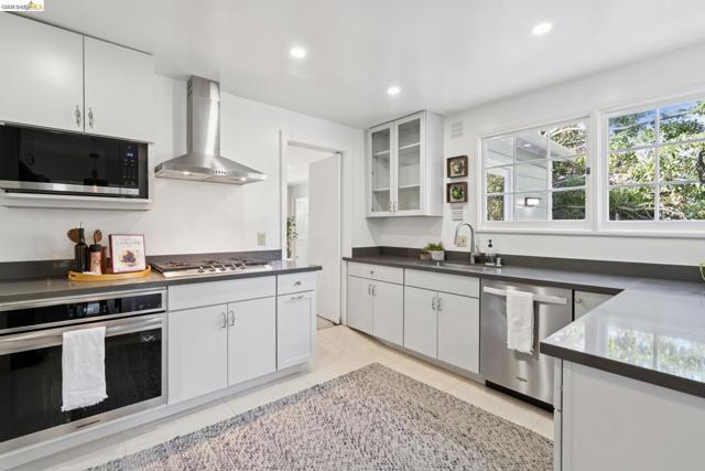 Image 33 of 58 For 5922 Bruns Ct