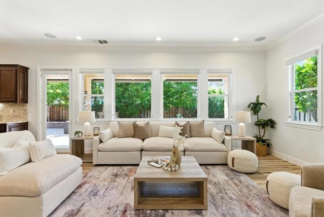 707 Torreya Avenue, Sunnyvale CA: https://media.crmls.org/mediaz/624b74e0-f961-46a6-b0c6-e671ddd42ed9.jpg