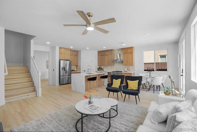 1120 Parkview Dr, Oceanside CA: https://media.crmls.org/mediaz/624b817d-ede9-4487-a145-6305f46a6b4e.jpg