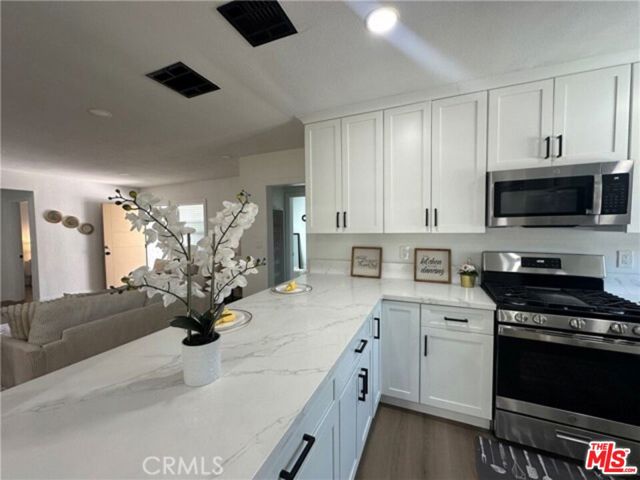 1598 W 7th Street, San Bernardino CA: https://media.crmls.org/mediaz/624bec27-e0c0-4c23-b9ca-a048e015c840.jpg