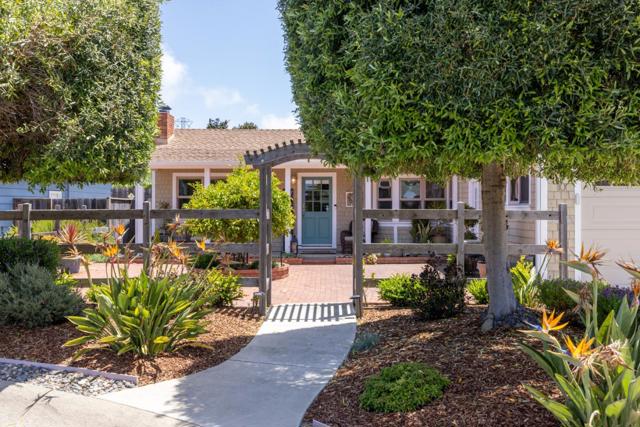 10 Boronda Way, Del Rey Oaks CA: https://media.crmls.org/mediaz/624c28ae-151a-438d-a502-e792b55e310e.jpg