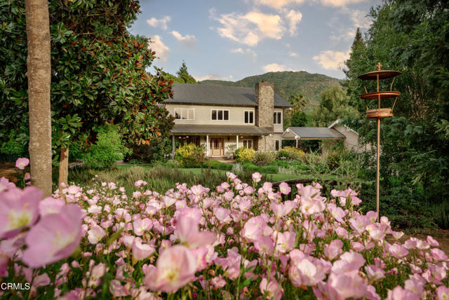 741 Saddle Lane, Ojai CA: https://media.crmls.org/mediaz/624c358a-a3ca-4a84-87c8-0aa134798bde.jpg
