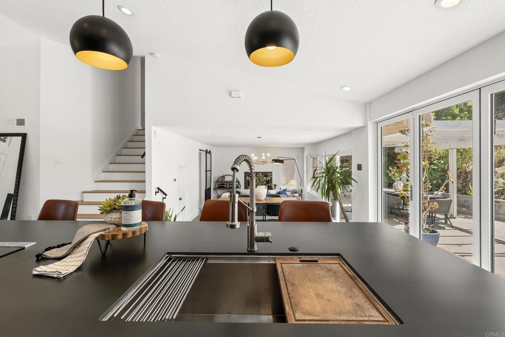 1609 Honeysuckle Court - photo 17