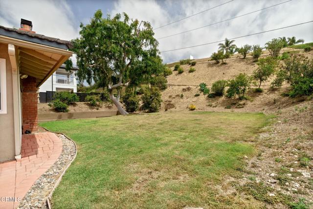 872 Via Arroyo, Ventura CA: https://media.crmls.org/mediaz/624cfb99-67af-4015-bd39-ed88f148e705.jpg