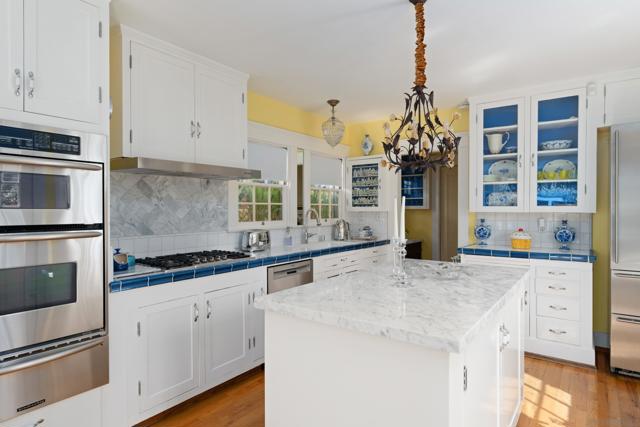 3130 2nd Ave, San Diego CA: https://media.crmls.org/mediaz/624d5a7f-521f-4e5c-b6f3-e3d74535acb6.jpg