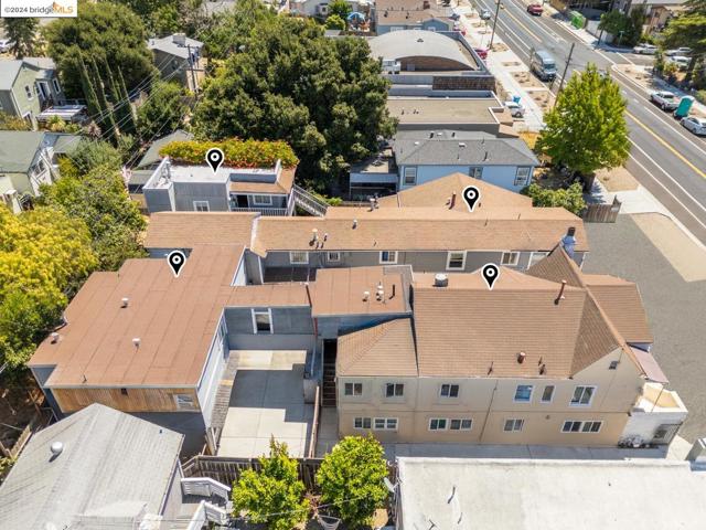 Image 17 of 33 For 416 Benicia Rd