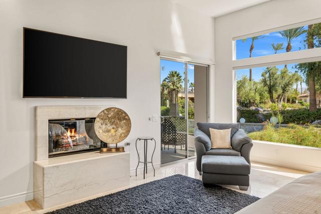 334 Crest Lake Drive, Palm Desert, CA 92211