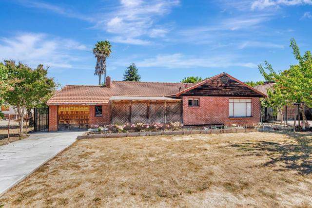 1545 Pomeroy Avenue, Santa Clara CA: https://media.crmls.org/mediaz/624f30d0-f9ca-4282-a90a-20b1e6d26b2b.jpg