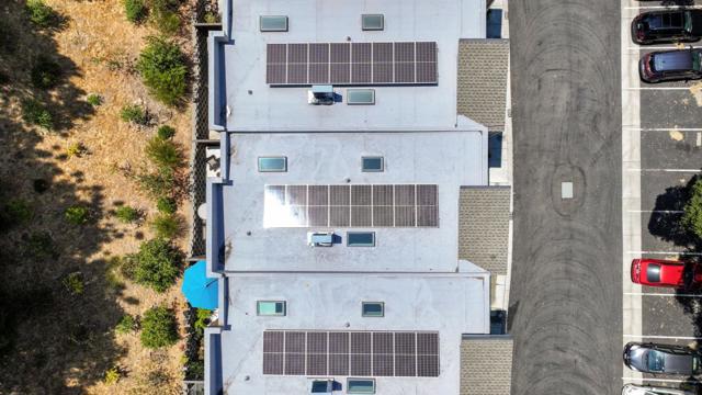 304 Thomas Terrace, Scotts Valley CA: https://media.crmls.org/mediaz/624fc4a6-8bee-4178-9965-52fd680e4676.jpg