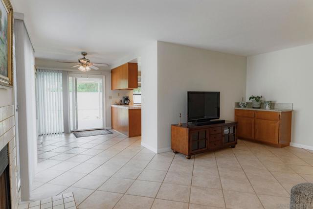 11686 Cacao Court, San Diego CA: https://media.crmls.org/mediaz/624fccbf-b27b-48ac-a1a8-ac6a371b347a.jpg