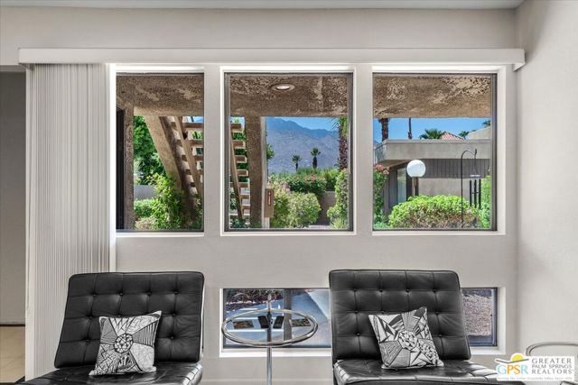 476 Bradshaw Lane, Palm Springs CA: https://media.crmls.org/mediaz/624fee98-f969-4ec1-93e6-d6e9133dbfa8.jpg
