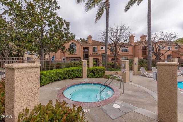 1132 Mooring Walk, Oxnard CA: https://media.crmls.org/mediaz/62502de3-2637-4a4c-84c8-2a2981fdd258.jpg