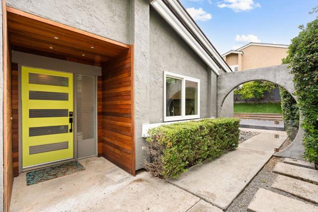 5239 Leesa Ann Court, San Jose CA: https://media.crmls.org/mediaz/6250bf17-9cc4-48d1-9506-1f990f0ed289.jpg