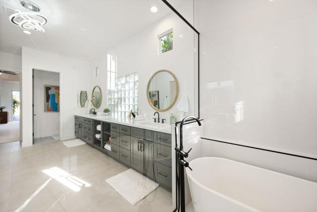 Image 23 of 42 For 307 Loch Lomond Road