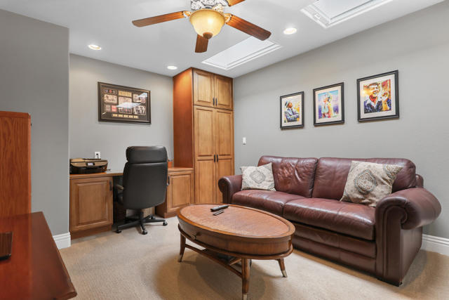 352 Villena Way, Palm Desert CA: https://media.crmls.org/mediaz/62526005-6afb-4ede-8b07-83312f31335d.jpg