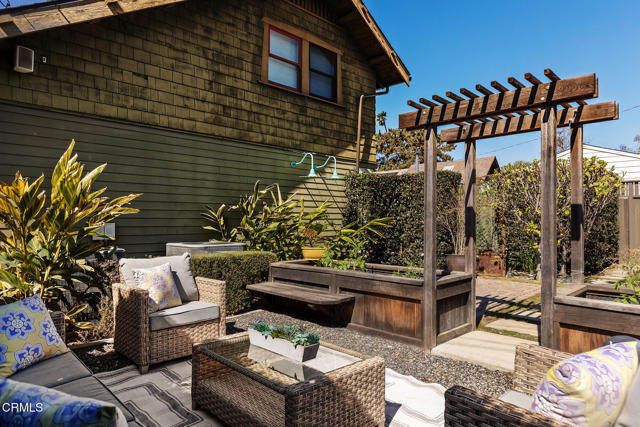 Detail Gallery Image 33 of 34 For 1030 Adelaine Ave, South Pasadena,  CA 91030 - 4 Beds | 3 Baths