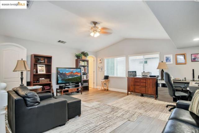 1771 Wilde Dr, Discovery Bay CA: https://media.crmls.org/mediaz/6252ade9-c10f-4b2f-a9a7-18d2b9d963d4.jpg