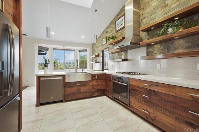 Detail Gallery Image 2 of 43 For 12502 Arboleda Vista Dr, Valley Center,  CA 92082 - 4 Beds | 2 Baths