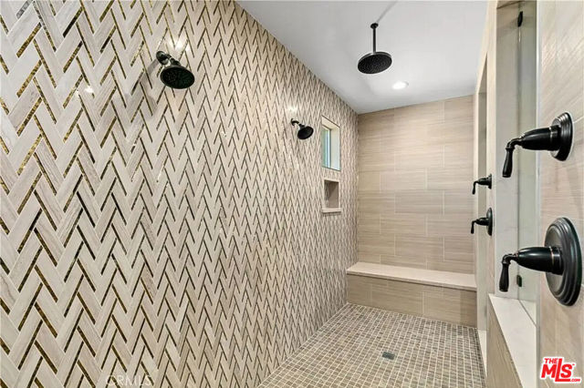 20517 W Deer Grass Court, Porter Ranch CA: https://media.crmls.org/mediaz/6253baad-09b3-4c59-b0c2-30defbacd2a4.jpg