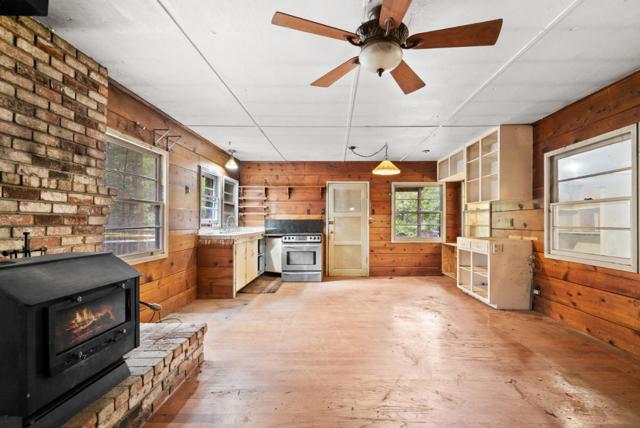 294 Ice Cream Grade, Santa Cruz CA: https://media.crmls.org/mediaz/62555199-9add-429d-9e72-7a1cd90ed2ec.jpg