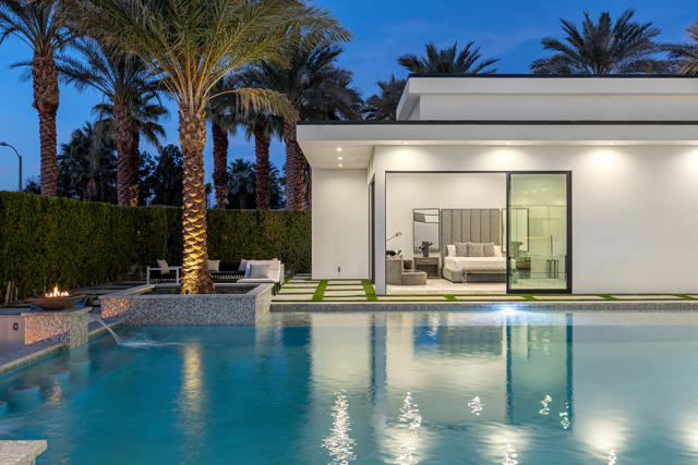 2 Bravo Court, Rancho Mirage CA: https://media.crmls.org/mediaz/6255579b-bf04-423a-94b2-f1c75e44f324.jpg
