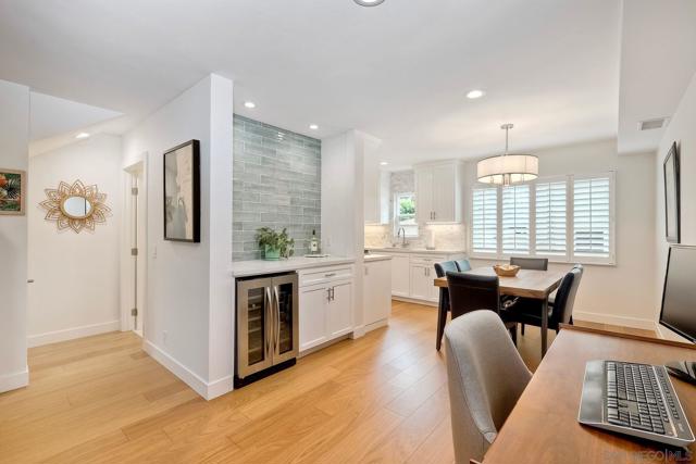1174 Locust St, San Diego CA: https://media.crmls.org/mediaz/62559015-26dc-4571-b820-005da157b49c.jpg