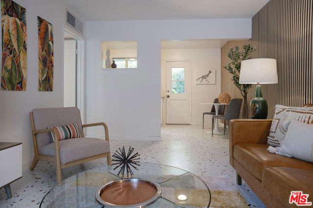 459 E Avenida Olancha, Palm Springs CA: https://media.crmls.org/mediaz/62559ee3-90f0-4bdf-b4fa-acf545b36d85.jpg