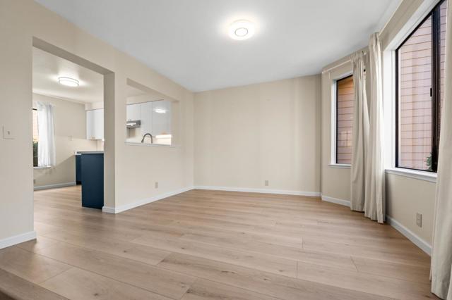 112 Crown Circle, South San Francisco CA: https://media.crmls.org/mediaz/6255acb5-9a6e-4bef-9094-32dddf9a1a7d.jpg