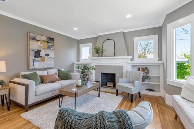 Image 1 of 35 For 5286 Belvedere Street