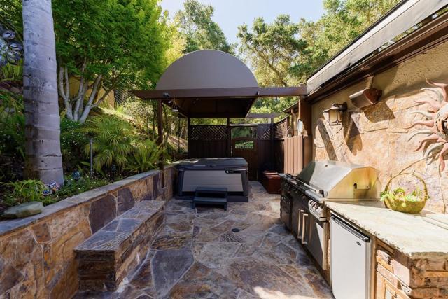 307 Sidesaddle Circle, Scotts Valley CA: https://media.crmls.org/mediaz/62566997-65dc-4133-a8d4-c938a873e22c.jpg
