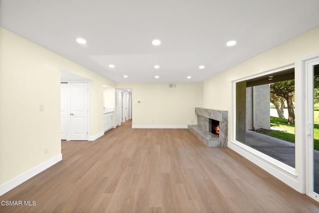 12016 Caminito Campana, San Diego CA: https://media.crmls.org/mediaz/6257ba4a-3a8e-4f03-95c1-61c6b2d1aaff.jpg