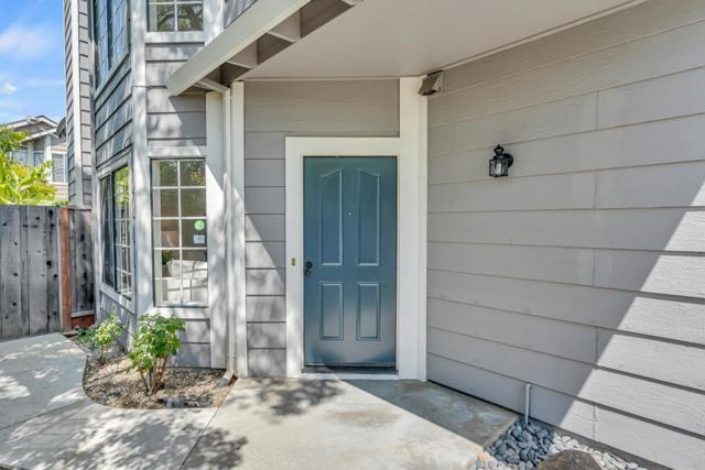 34307 Quartz Terrace, Fremont CA: https://media.crmls.org/mediaz/6257e611-1a6a-4956-8939-a6d1032d4445.jpg