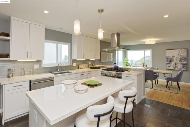 Image 8 of 30 For 2093 Braemar Rd