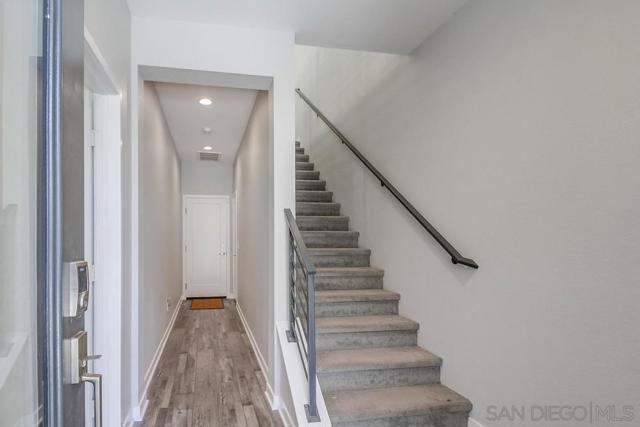 2092 Tango Loop, Chula Vista CA: https://media.crmls.org/mediaz/62590d2a-a307-4b98-95ca-3c9f0a285516.jpg