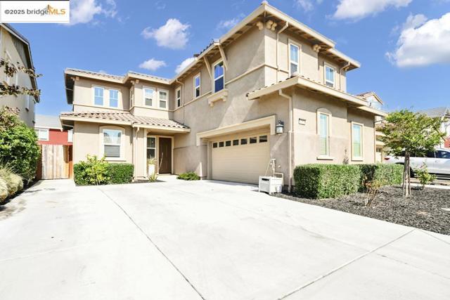 497 Tintori Ct, Brentwood CA: https://media.crmls.org/mediaz/62598640-e68f-4353-9e91-9c922cfa5789.jpg