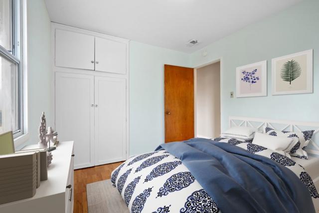 928 Corona Drive, Pacifica CA: https://media.crmls.org/mediaz/6259d9ce-1932-442c-9099-20e523ba4d26.jpg