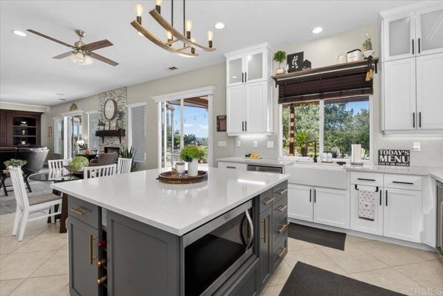 Detail Gallery Image 23 of 74 For 877 Hidden View Ln, Escondido,  CA 92027 - 4 Beds | 2/1 Baths