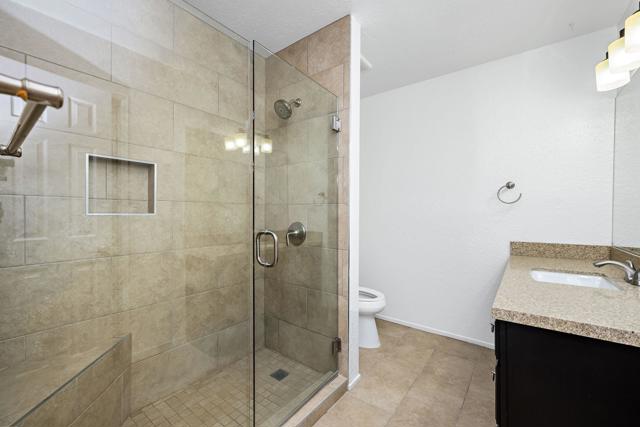 53967 Avenida Navarro, La Quinta CA: https://media.crmls.org/mediaz/625a5093-0e3f-49d3-abea-5b21128a97a6.jpg