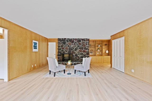 942 Viewridge Drive, San Mateo CA: https://media.crmls.org/mediaz/625a7ded-e7b1-4268-a144-96023e12f8e8.jpg