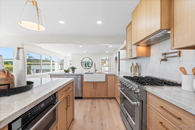 4414 Piedmont Dr, San Diego CA: https://media.crmls.org/mediaz/625abd67-53a2-4d52-a6a5-d9c7ac320c6a.jpg