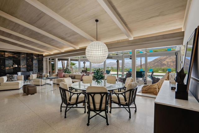 855 W Coronado Avenue, Palm Springs, CA 92262