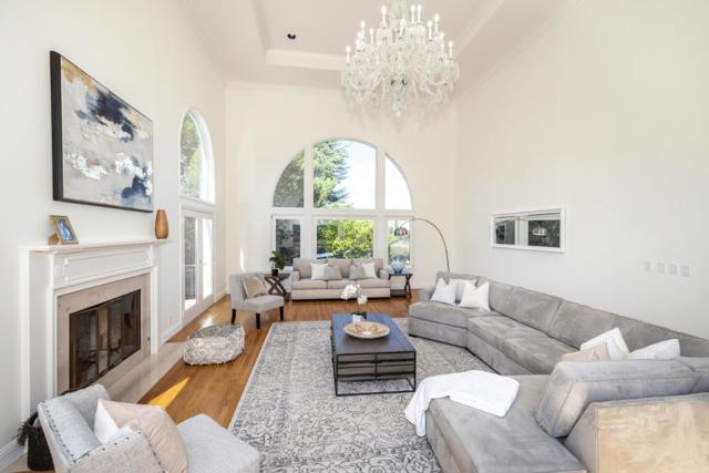 75 Eugenia Way, Hillsborough CA: https://media.crmls.org/mediaz/625c6e3e-8b97-44c3-8efd-321c118d7896.jpg