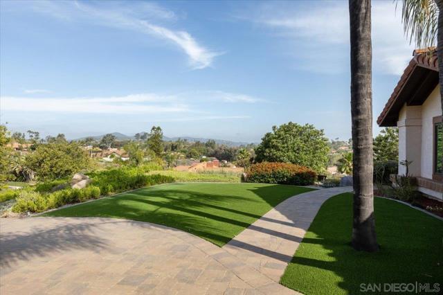 1373 Stoneridge Circle, Escondido CA: https://media.crmls.org/mediaz/625d2af9-feef-4c91-b541-de52b4d1deba.jpg