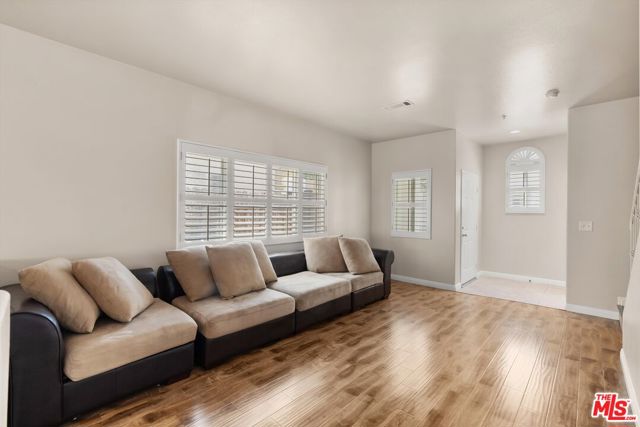 15804 Crest Lane, Gardena CA: https://media.crmls.org/mediaz/625dd5b0-c32c-40f4-bc10-73fdf5dd0492.jpg