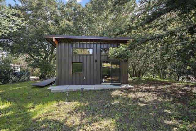 14835 Baranga Lane, Saratoga CA: https://media.crmls.org/mediaz/625dddec-e120-4874-90fb-2c7d79e9af68.jpg