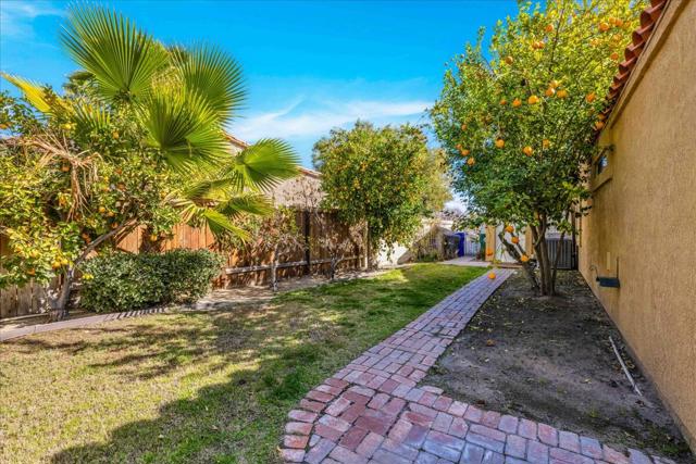 36429 Las Begonias, Cathedral City CA: https://media.crmls.org/mediaz/625ed8d2-ac88-4846-a8dd-6a01c622ff41.jpg